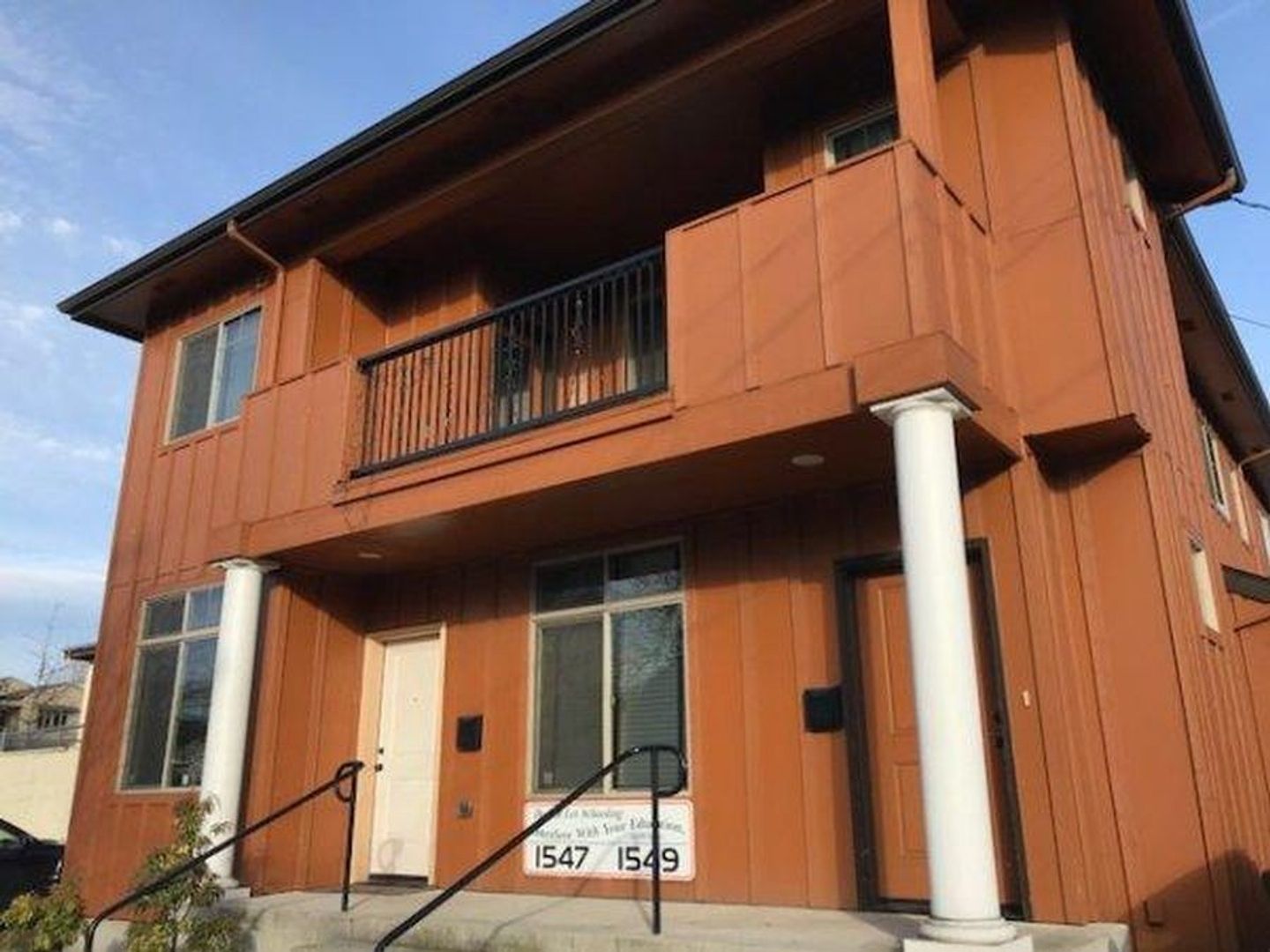 Eugene Apartment: 1547-1549 Hilyard St.