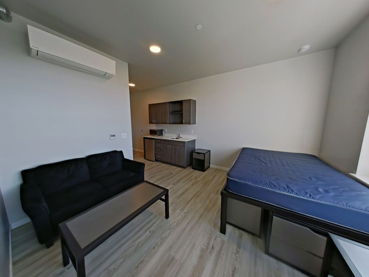 Eugene Apartment: 1820 Ferry Street