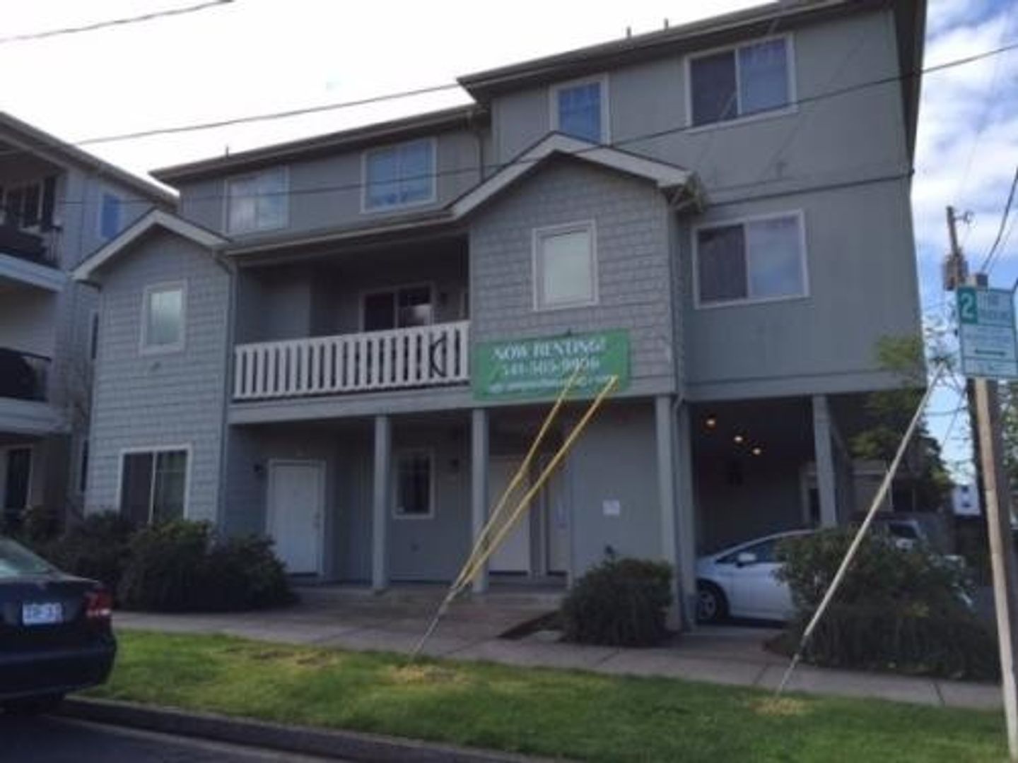 Eugene Apartment: 762 East 17th Ave