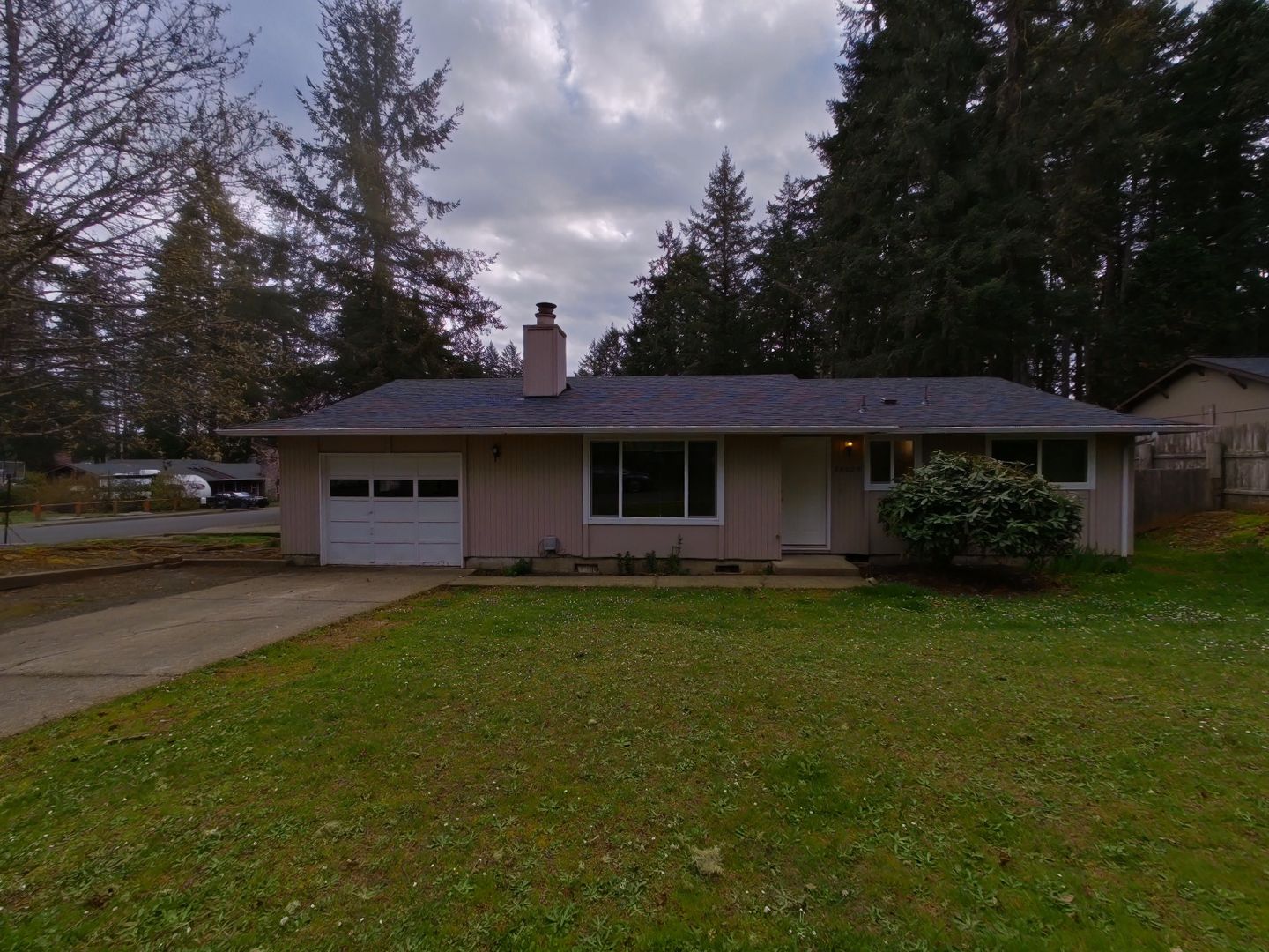 Veneta Apartment: 24798 Parkside Drive/88029 9th Street