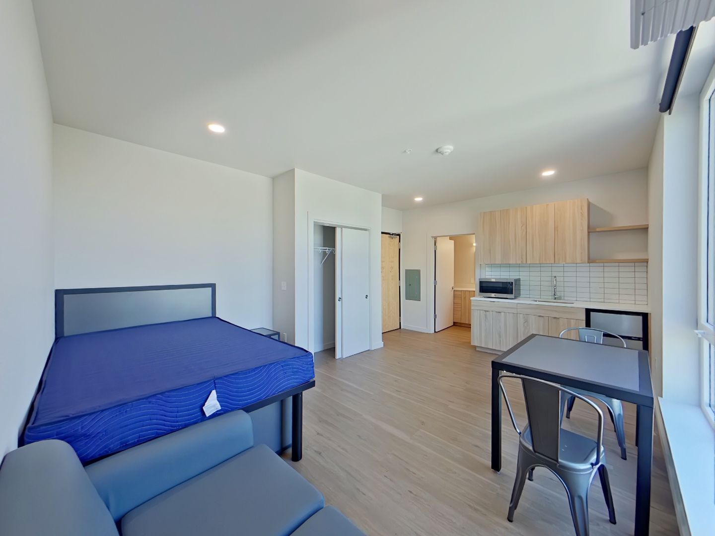 Eugene Apartment: 1125 Ferry Street