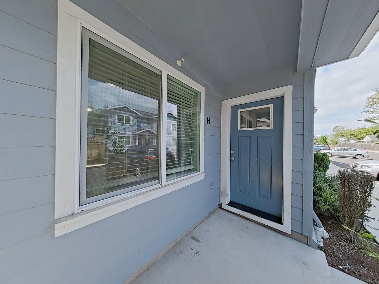 Eugene Apartment: 95 North Polk Street