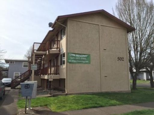 Great Value and Location Near Campus! – photo 1