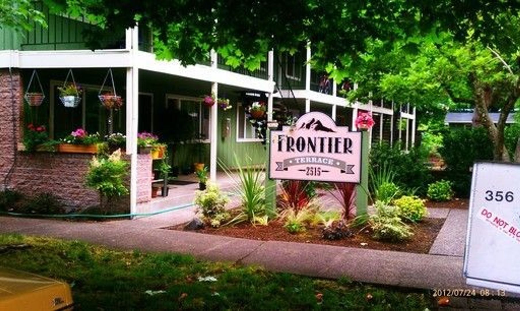 Eugene Apartment: 2515 Frontier Drive