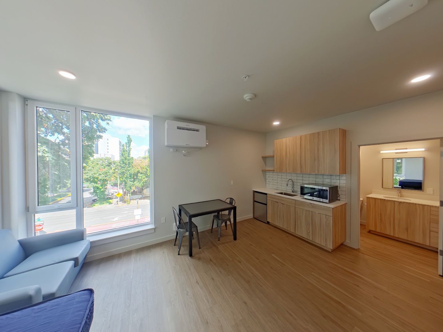 Eugene Apartment: 1125 Ferry Street