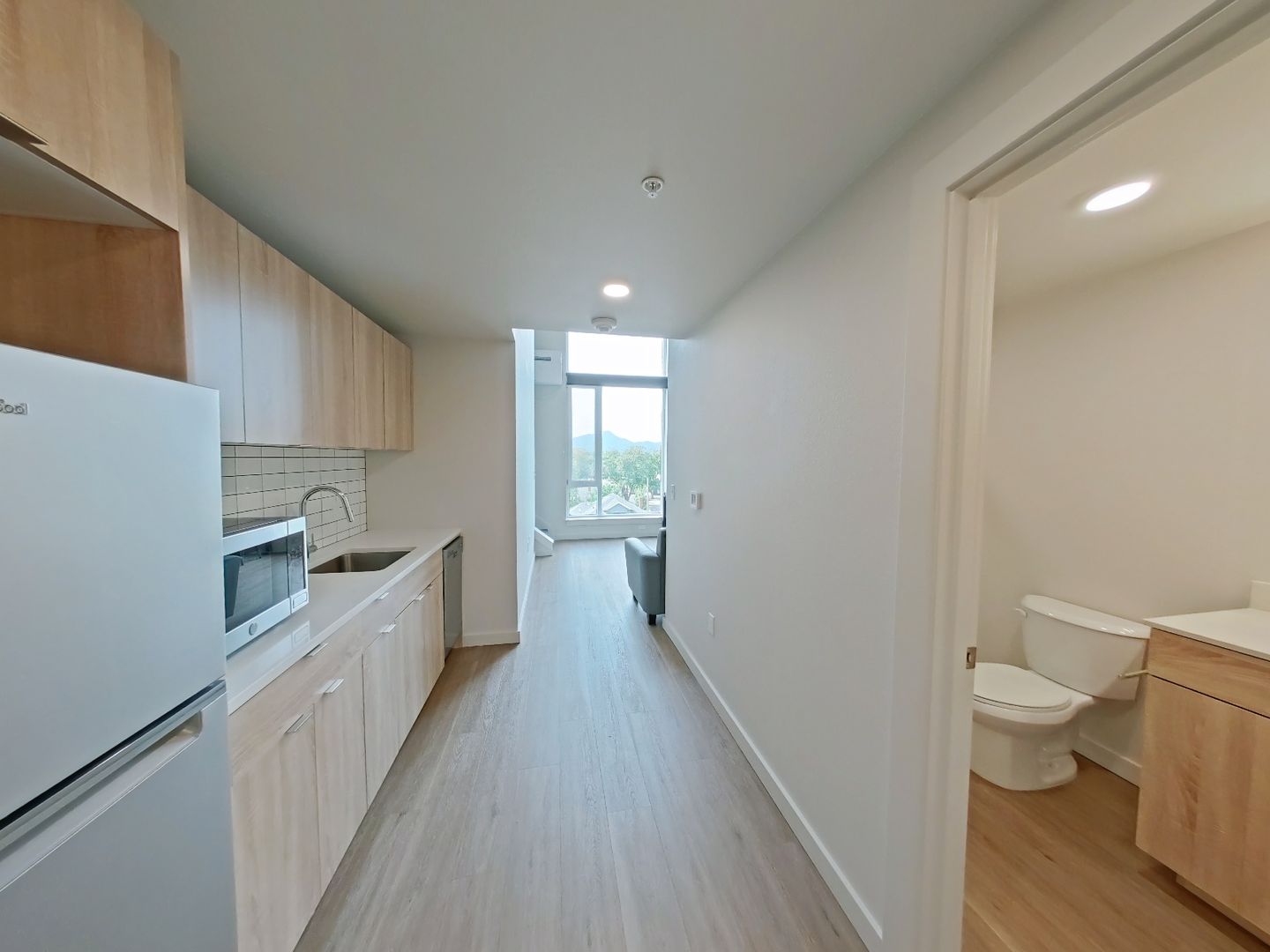Eugene Apartment: 1125 Ferry Street