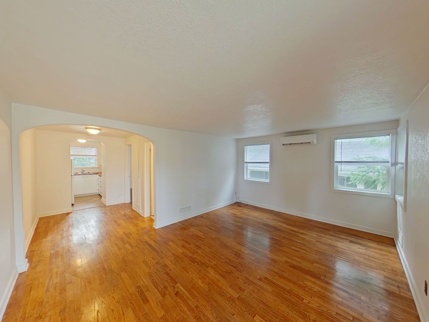 Eugene Apartment: 484/490 East 14th Ave, 1408 Ferry Street