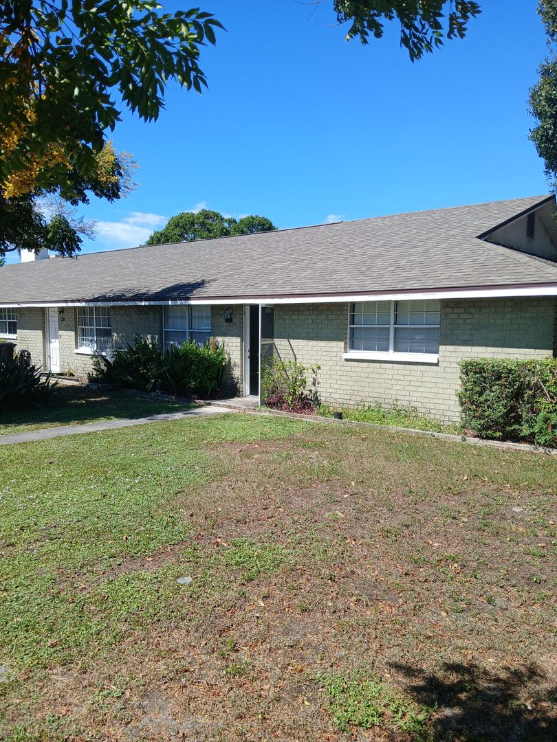 New Port Richey House: 6447 Eric Dr.