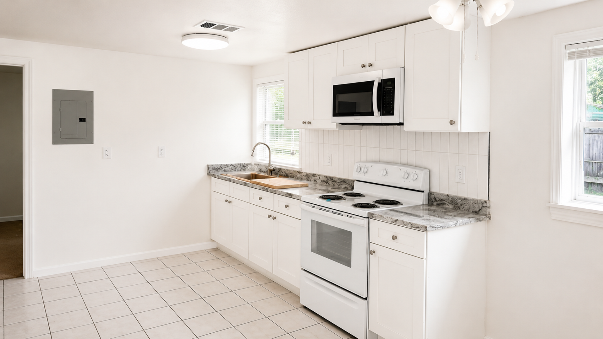 Zephyrhills House: 4406 Plum Street