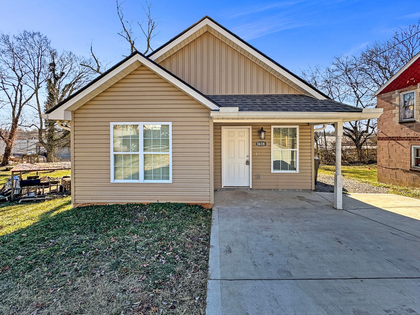 Knoxville House: 3618 Lyle Ave