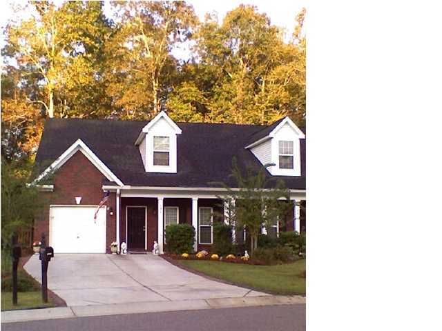 Summerville Townhome: 121 Steeple Point Ct