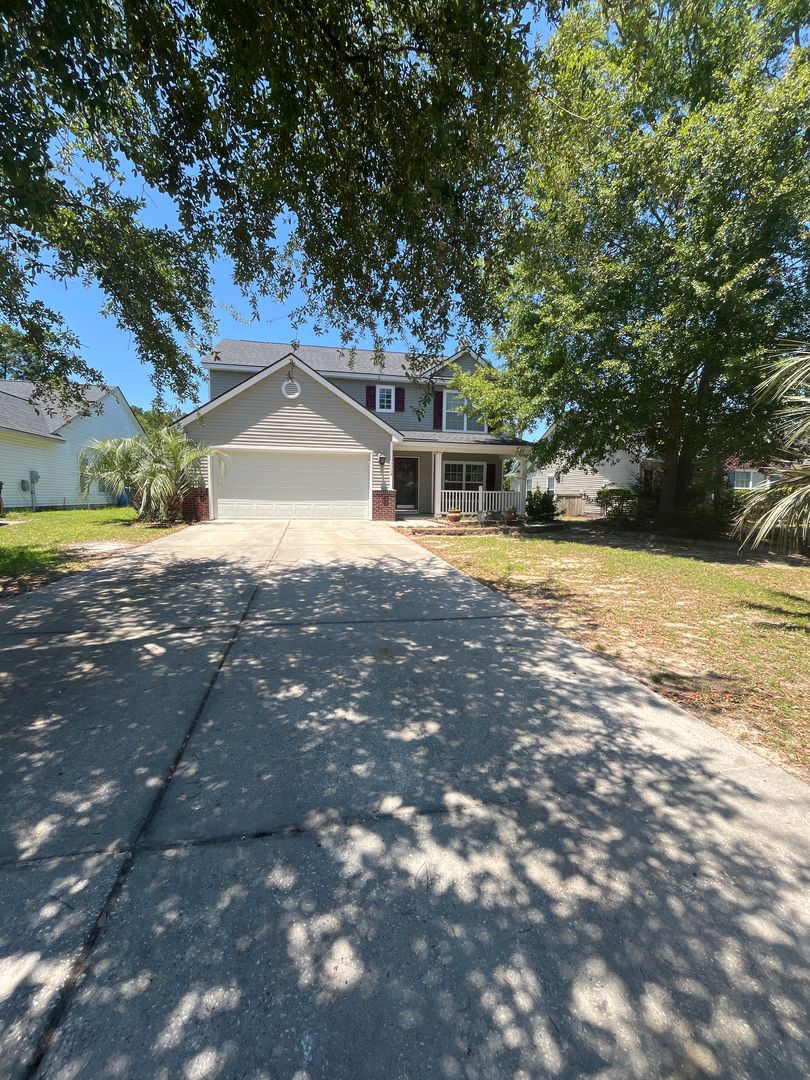 Summerville House: 5064 Ballantine Drive