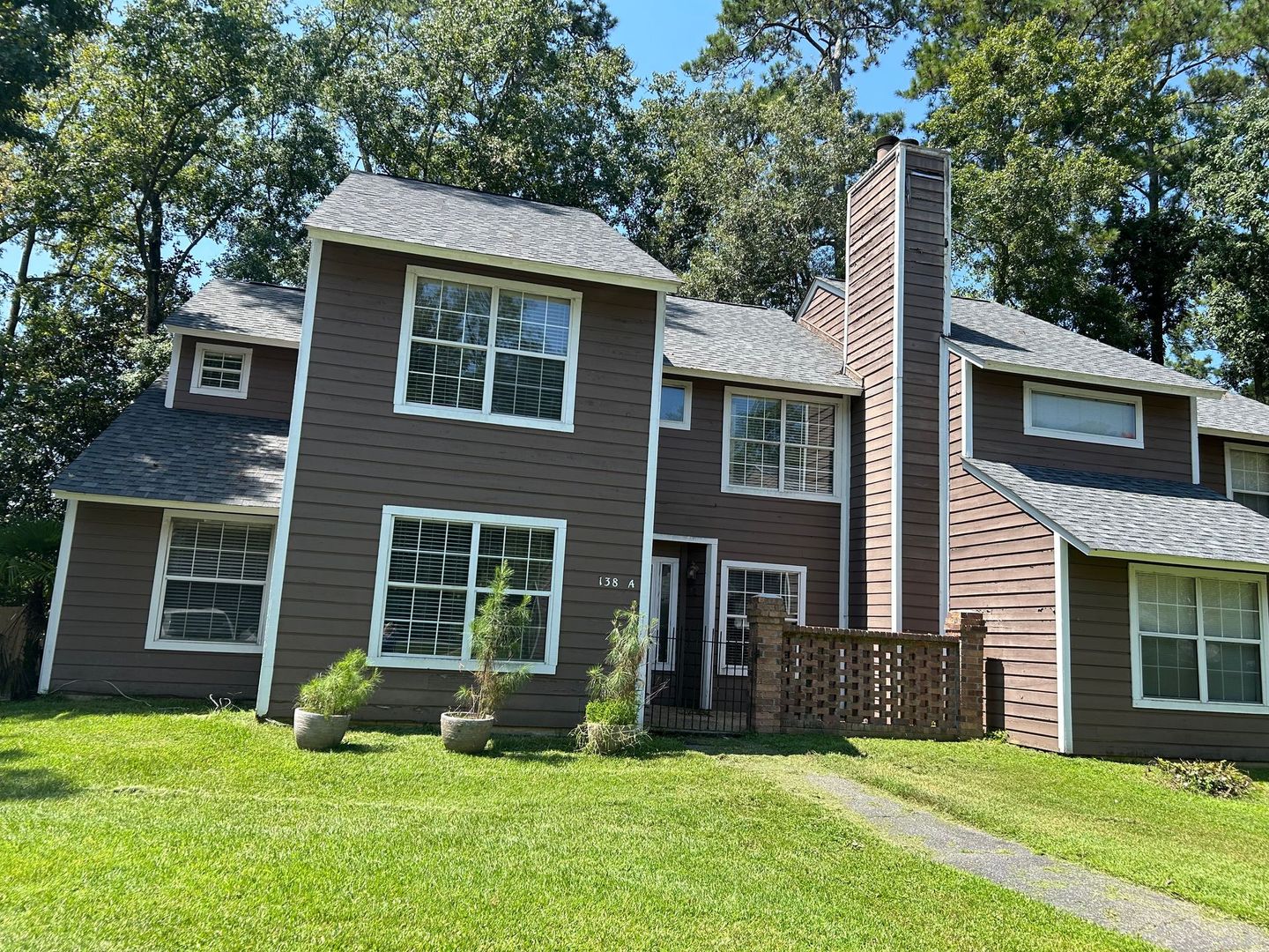 Summerville House: 138 A Luden Drive