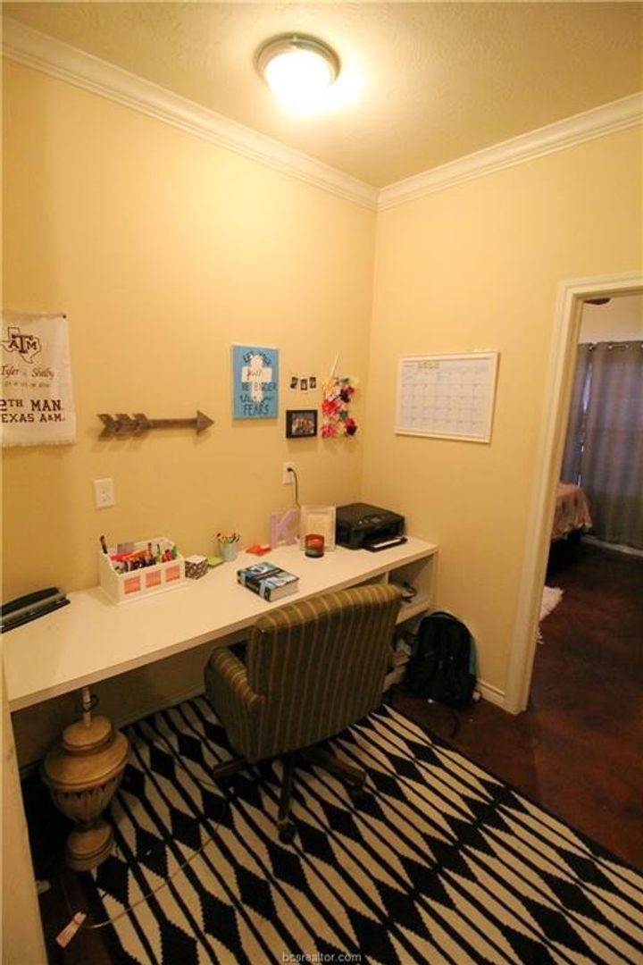 College Station House: 6907 Appomattox Dr