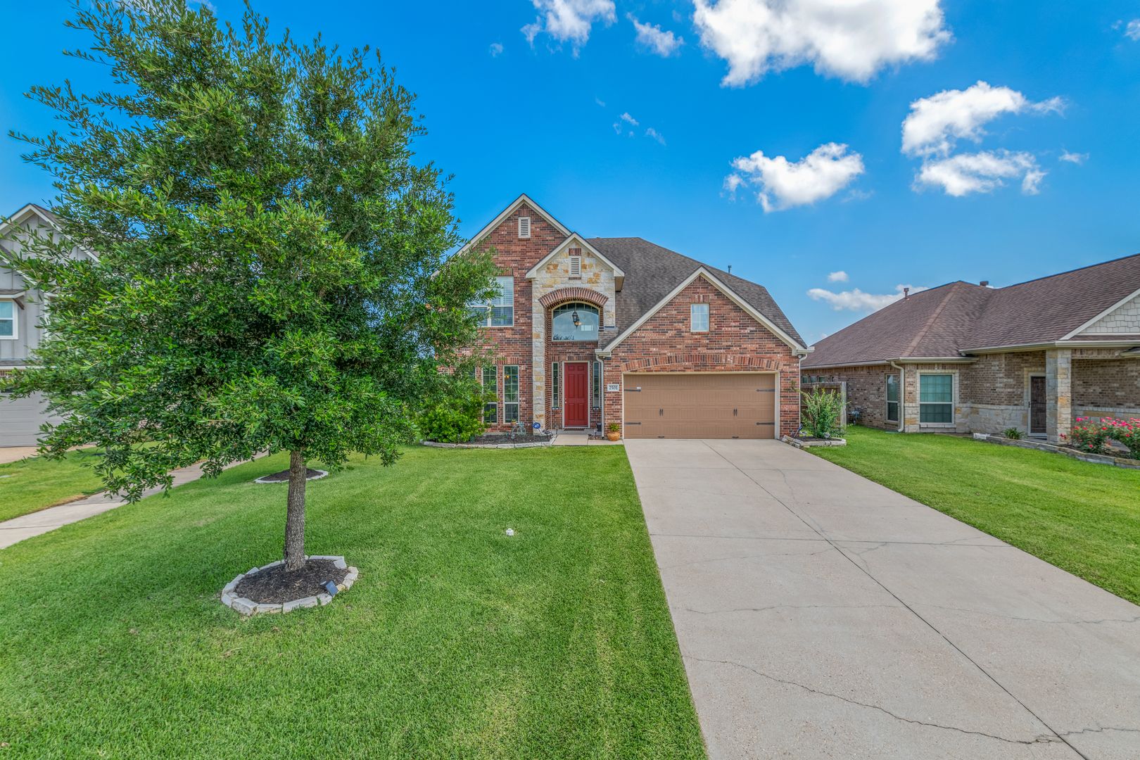 College Station House: 2501 Kimbolton Drive