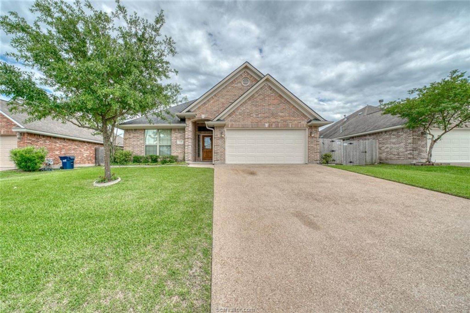 College Station House: 109 Walcourt