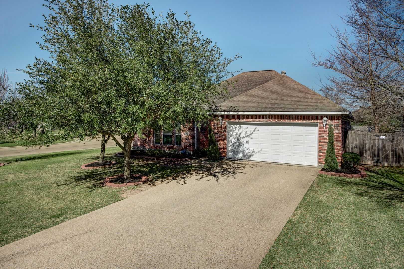 College Station House: 2388 Kendal Green Circle