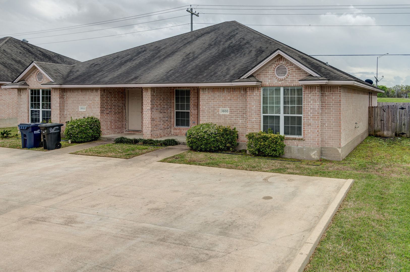 College Station House: 3746 Oldenburg
