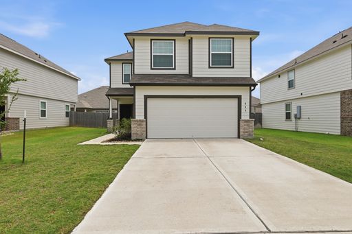 Entertainer’s Kitchen + Oversized Primary Suite | 4 Bed House in Bryan – photo 1