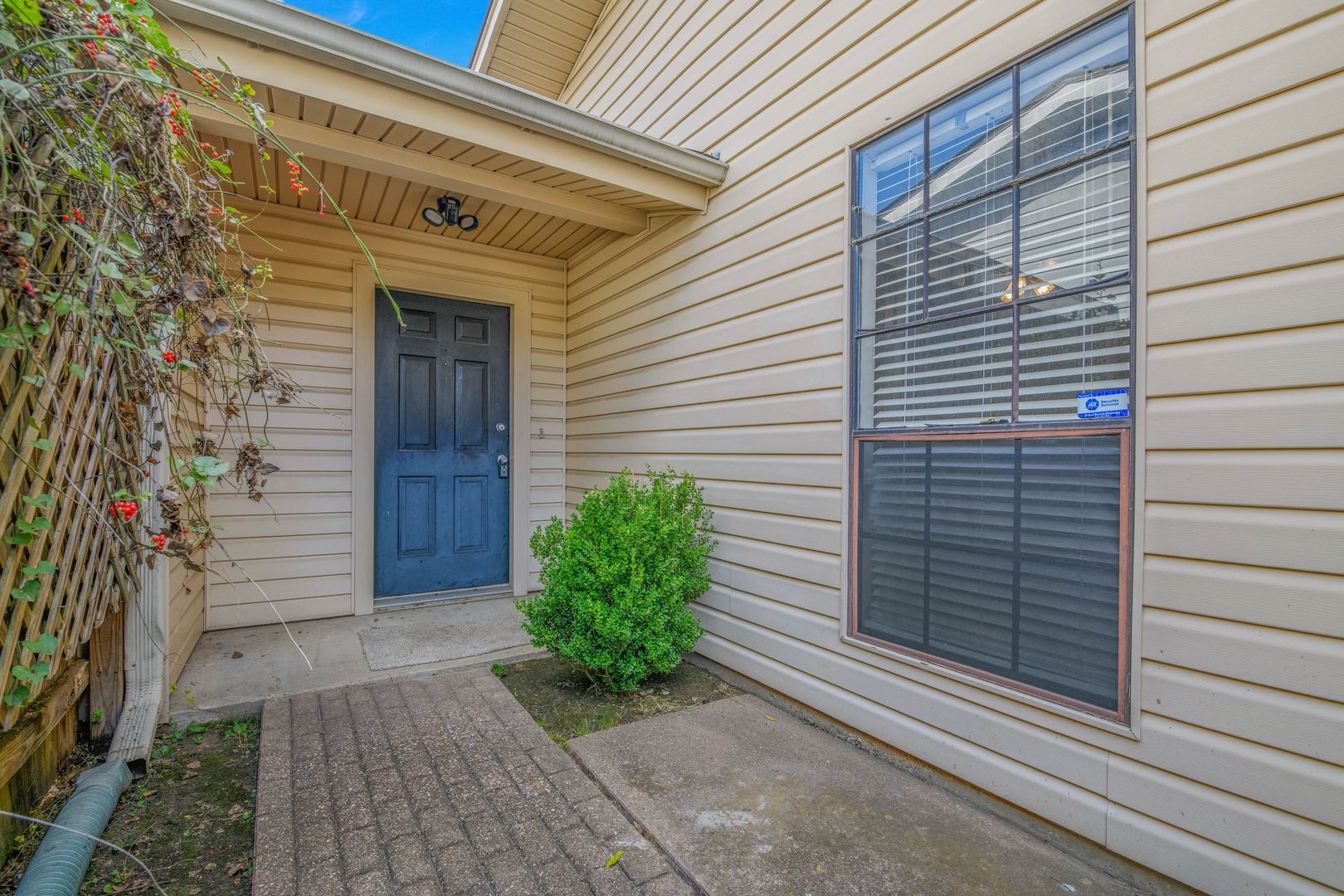 College Station House: 2521 Longmire