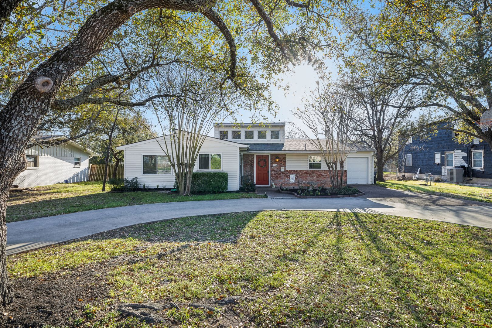 College Station House: 1214 Munson Ave