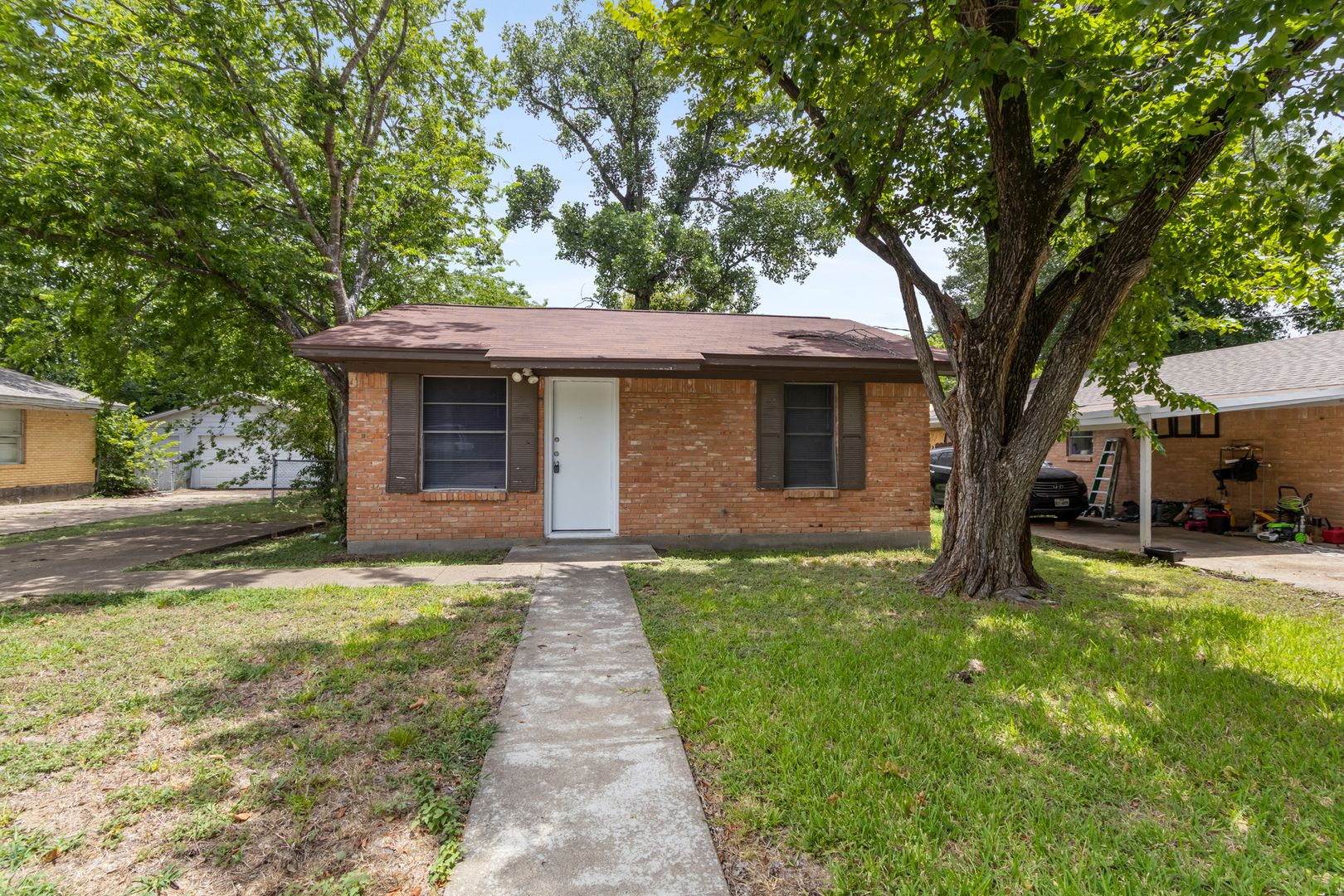 Bryan House: 1911 Orman St