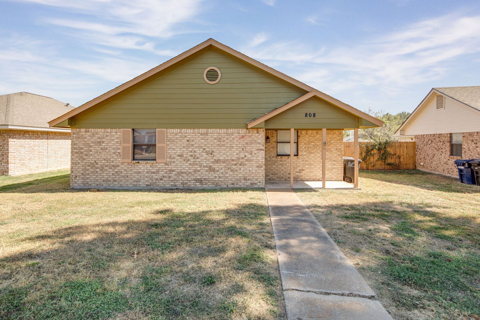 College Station House: 808 Camellia Court