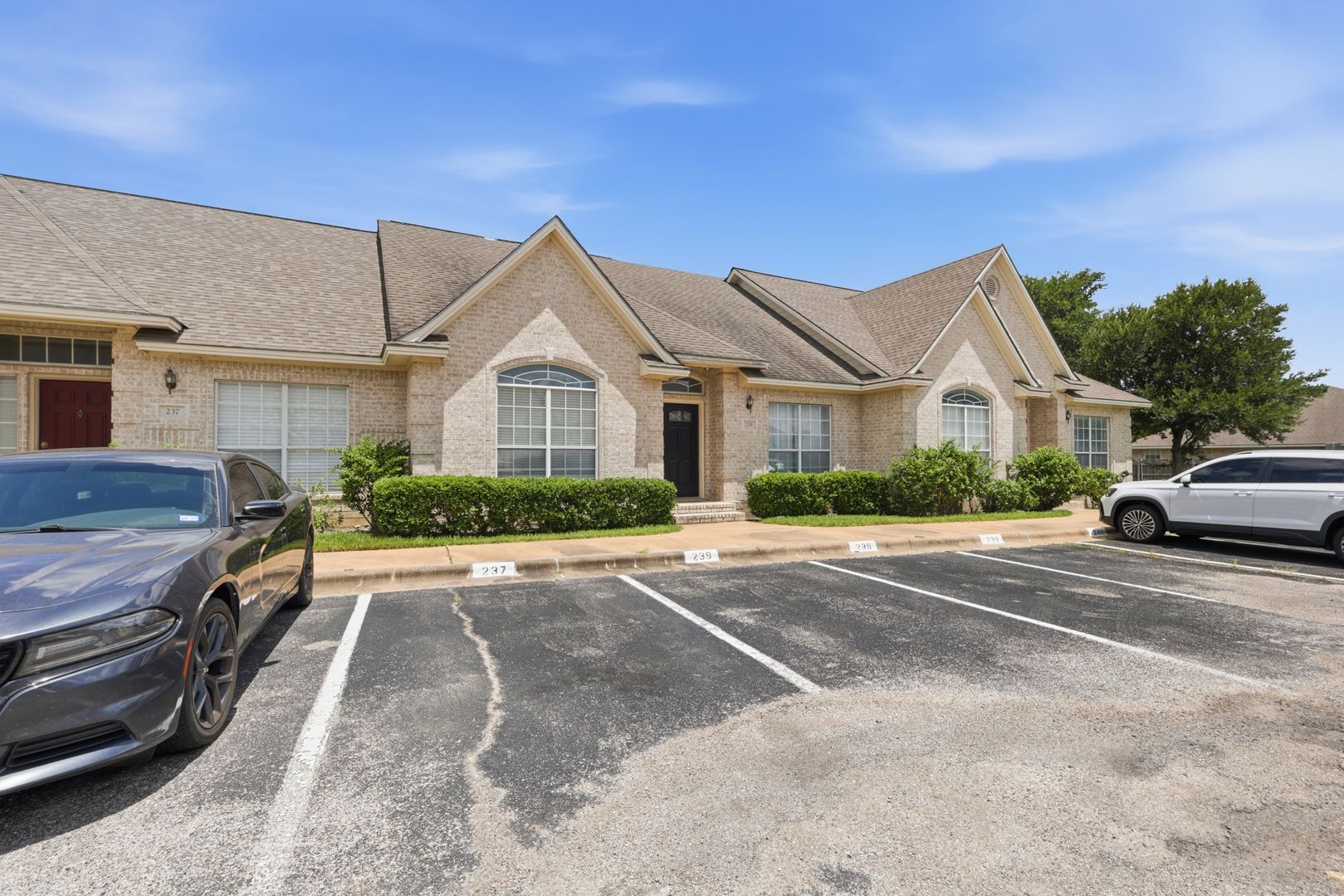 College Station House: 239 Navarro