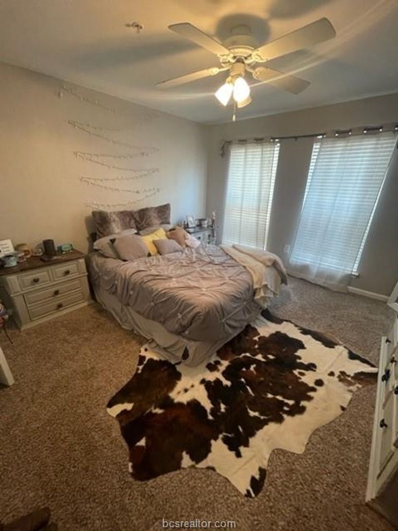 College Station House: 1725 Harvey Mitchell #1813