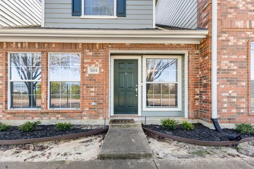 3 Bed Available at Waterwood Townhome Complex! – photo 1