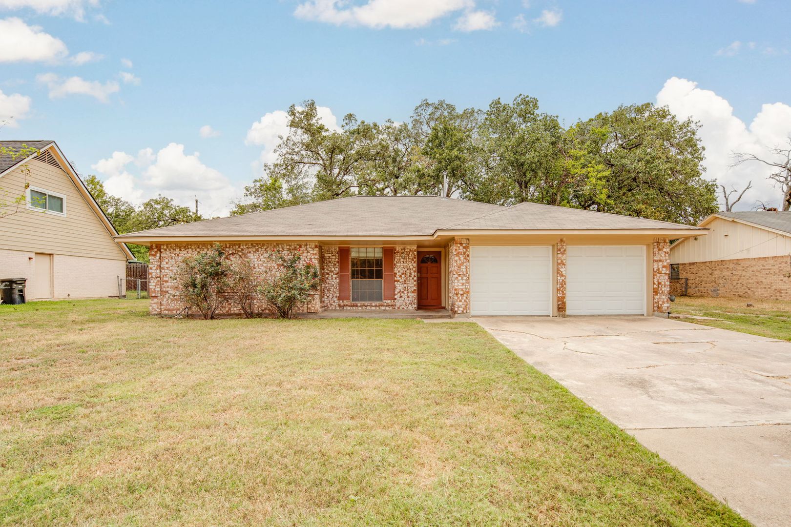 College Station House: 1201 Francis