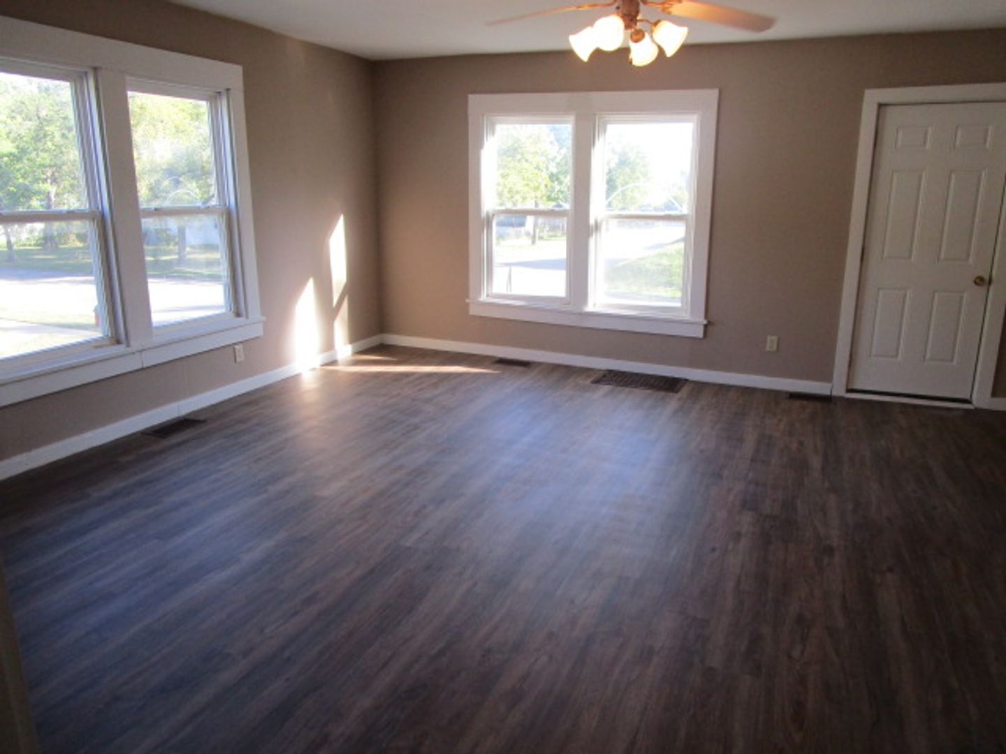 Manhattan House: 1400 Yuma