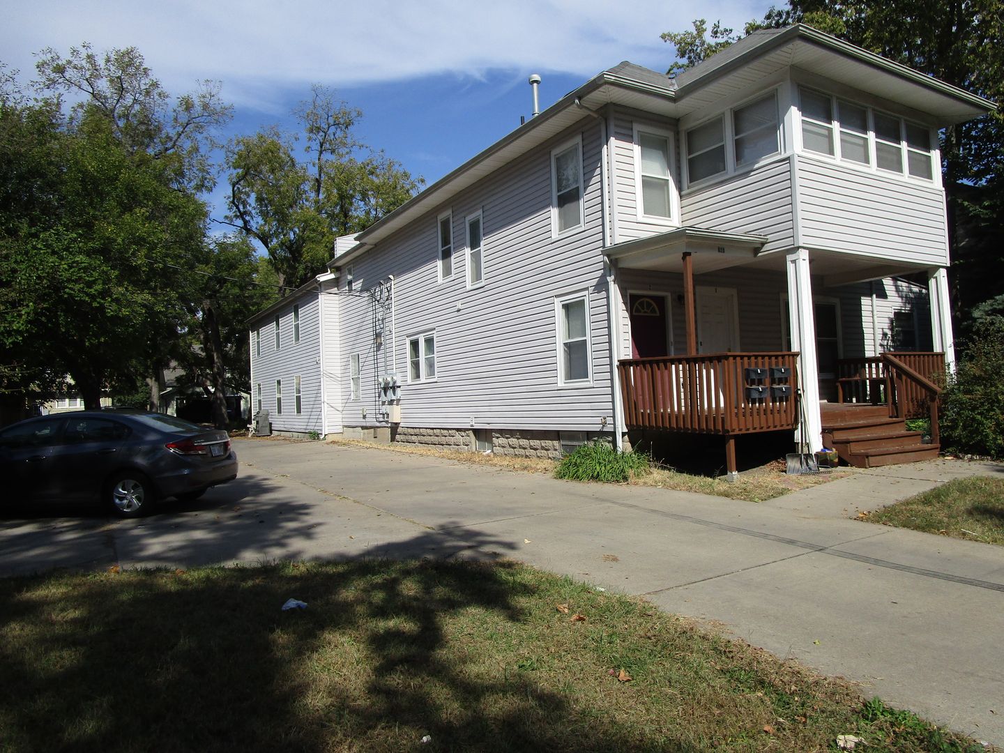 Manhattan Apartment: 820 Moro