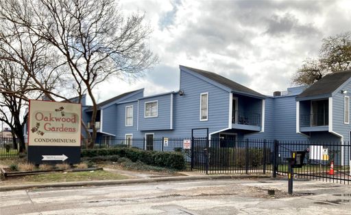 Two-story unit - 2BD/1.5BA – photo 1