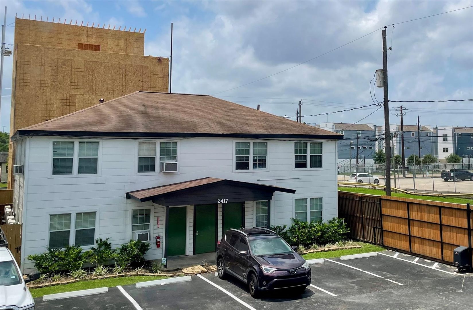 Houston Apartment: 2407 Bastrop St