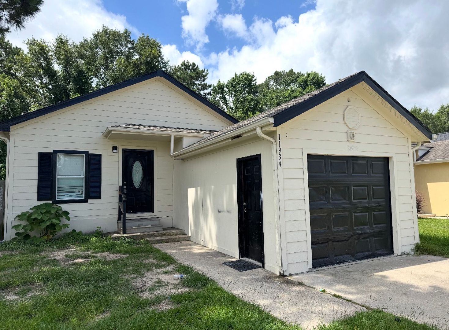 Houston House: 11934 Greensbrook Forest Dr