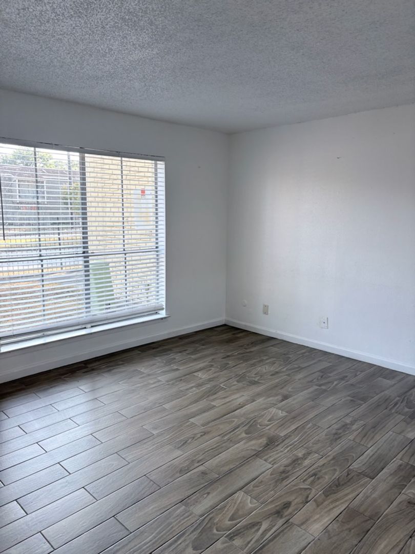 Houston Condo: 6200 W Tidwell Rd #2707