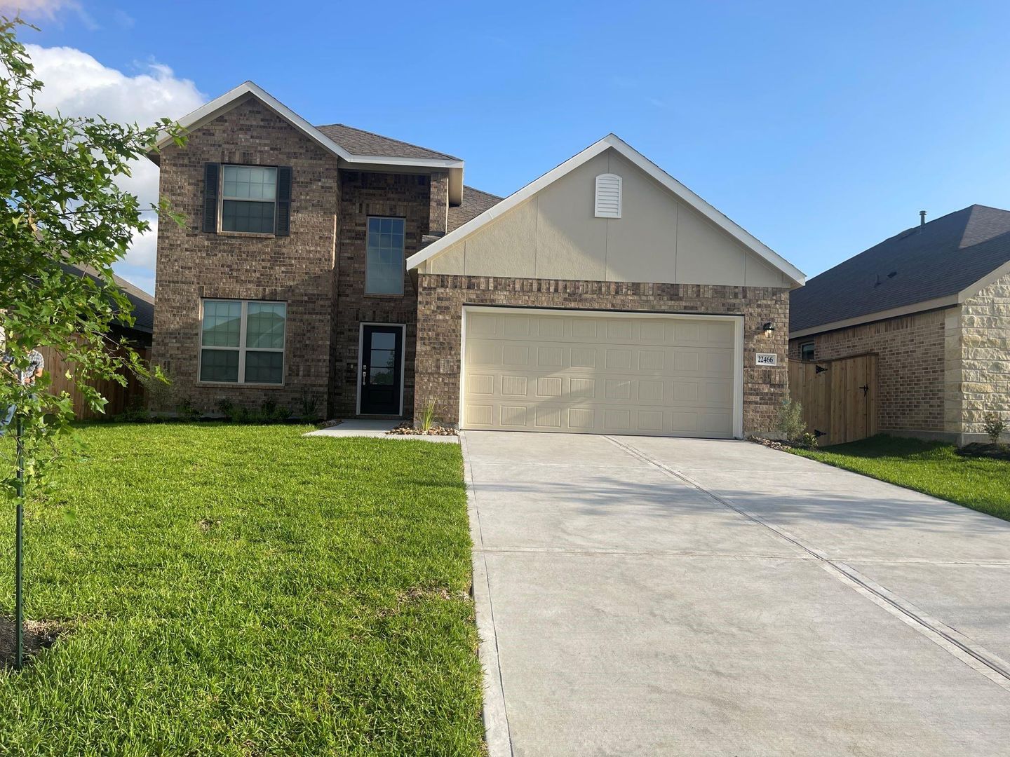 New Caney House: 22466 Birchfield Grove Ln