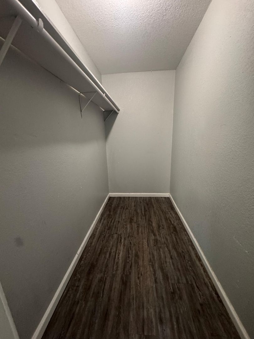 Houston Apartment: 3802 Dabney St