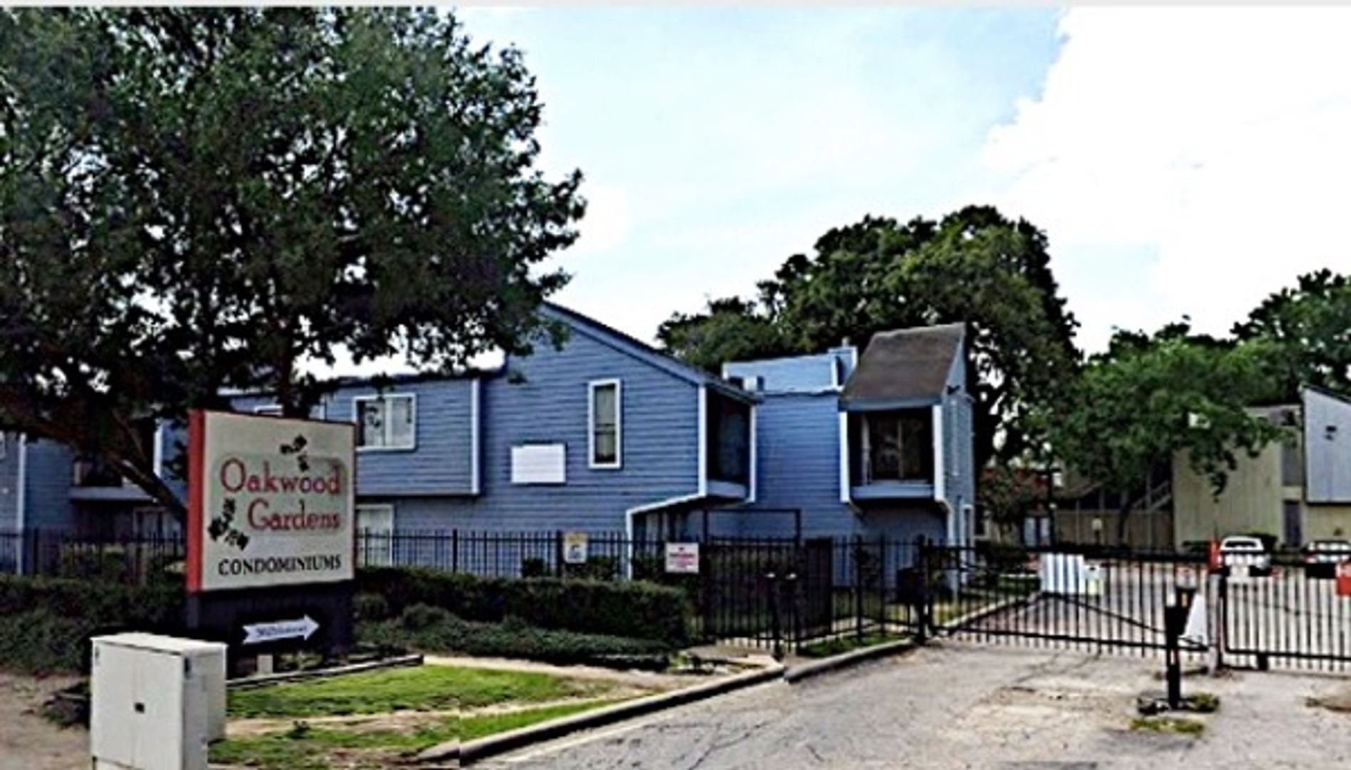 Houston Condo: 5625 Antoine Dr #102