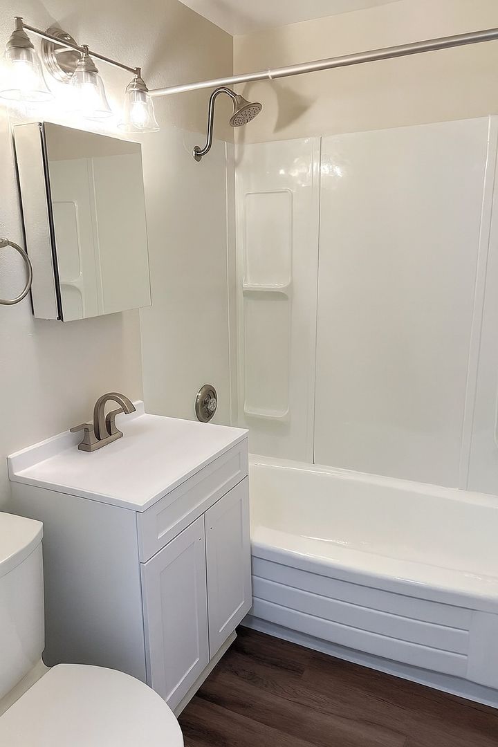 A104 - CEDAR LANE APARTMENTS 10 of 12