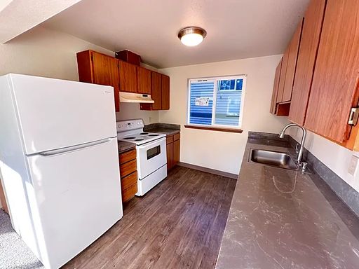 Highway Place | 2br Townhouse Style Apartment | Coming Soon! – photo 1