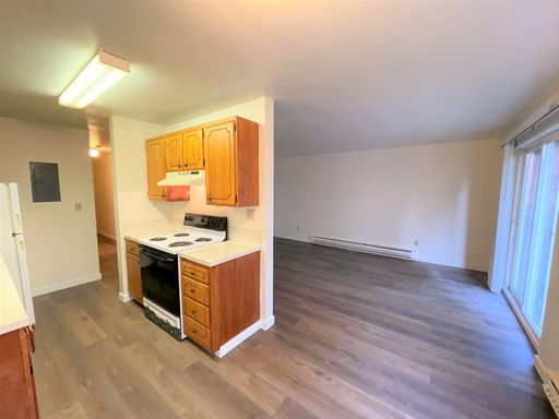 1-Bedroom City Escape with Balcony & Easy Downtown Access | Hill Town Apartments – photo 1