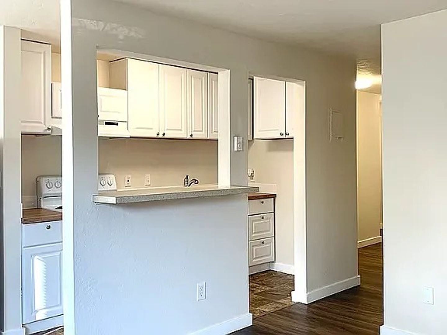 A104 - CEDAR LANE APARTMENTS 6 of 12
