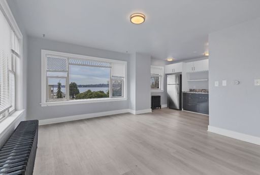 Lake Street Apartments | 1 Br Avail Now | In the Heart of Downtown Kirkland! – photo 1
