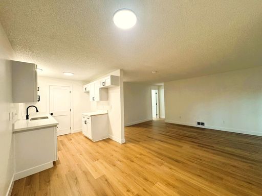 Arbor Heights | Refreshed, Renovated Living at its Finest | 1 MONTH FREE! – photo 1
