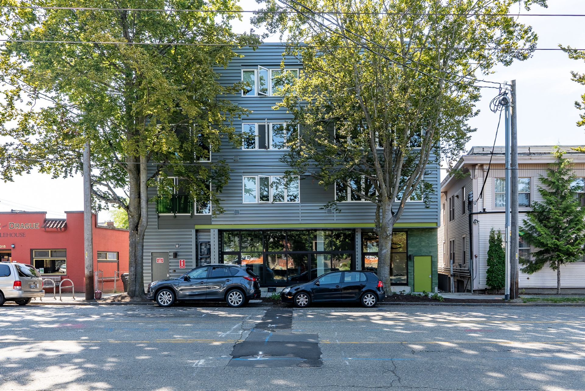 Seattle Apartment: 3309 Beacon Ave S