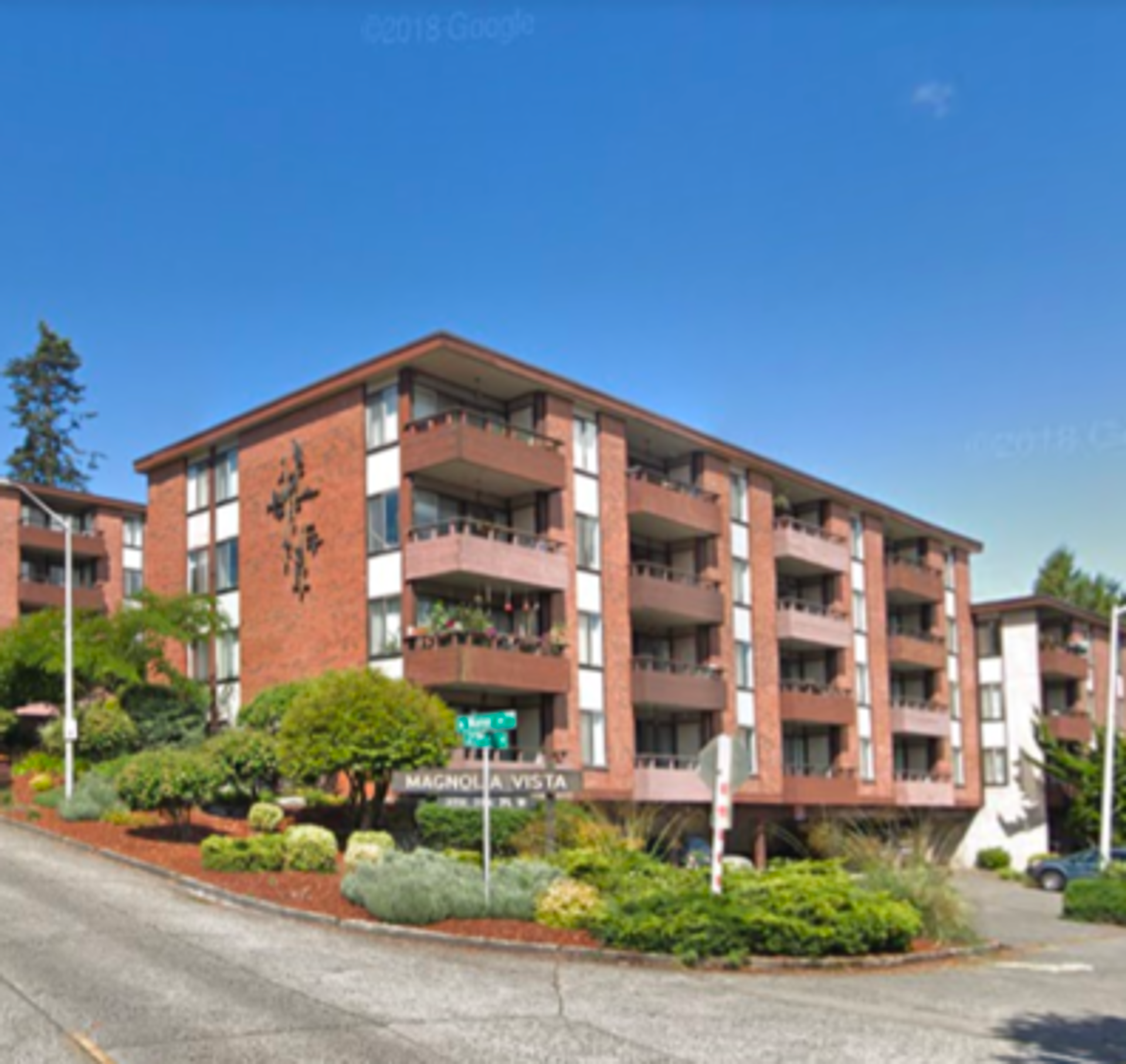 Seattle Apartment: 2710 W Manor Pl