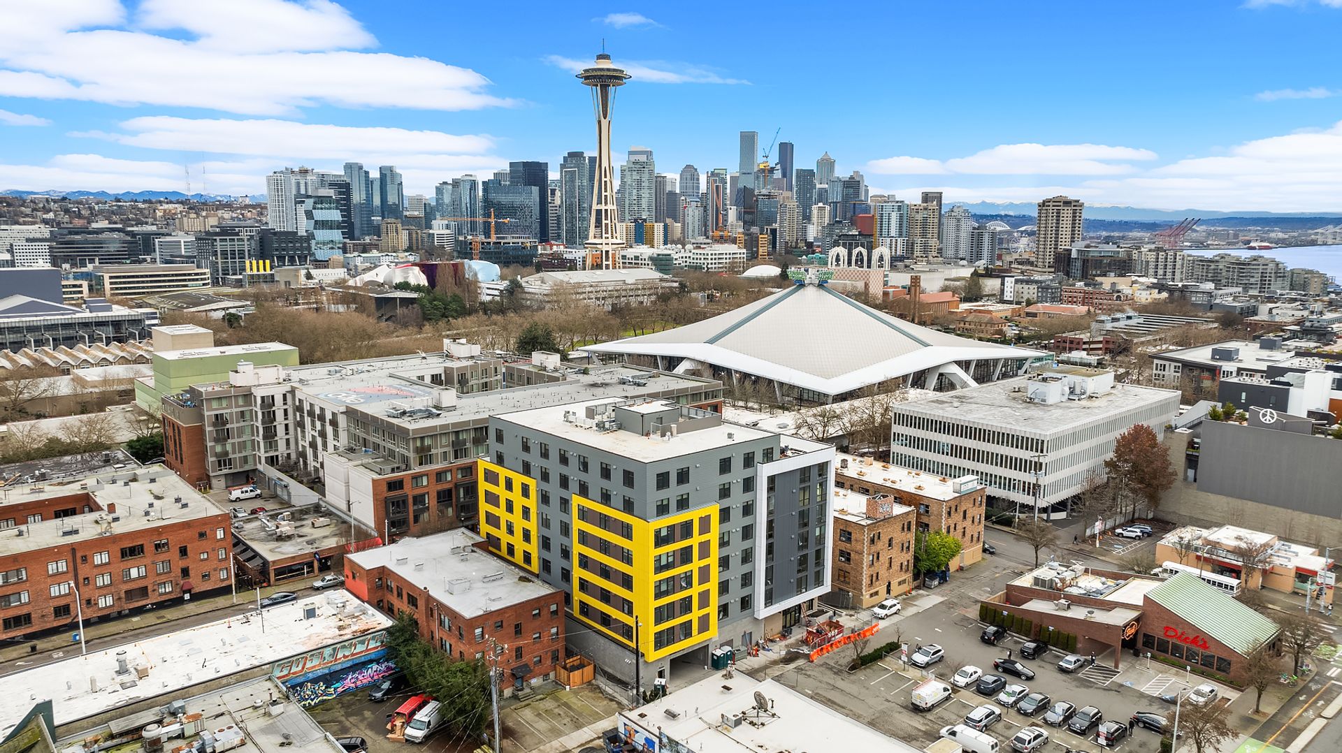 Seattle Apartment: 513 1st Ave N