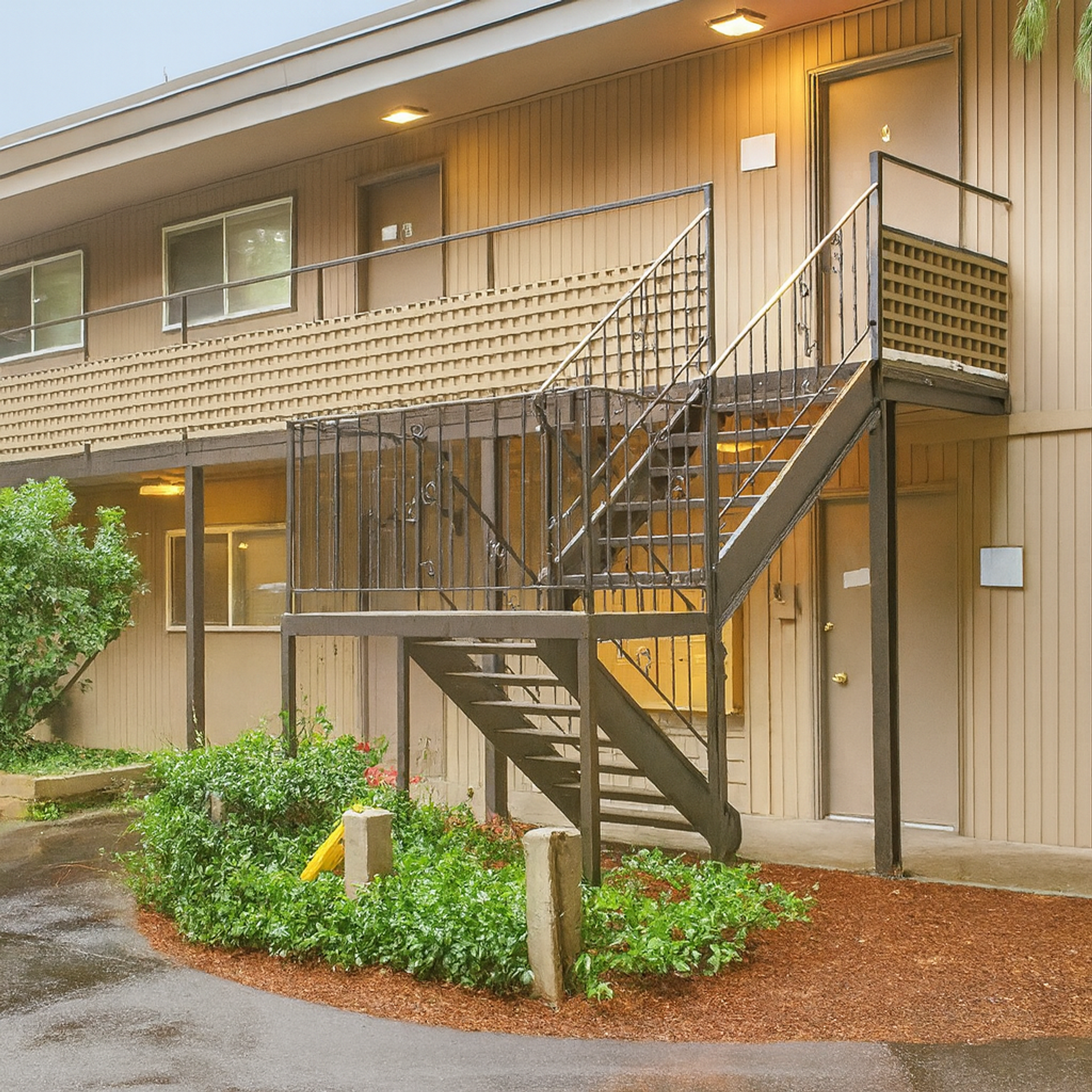 Seattle Apartment: 12536 Greenwood Ave N